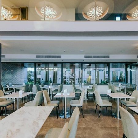 Arista Hotel Ubon Ubon Ratchathani Bagian luar foto
