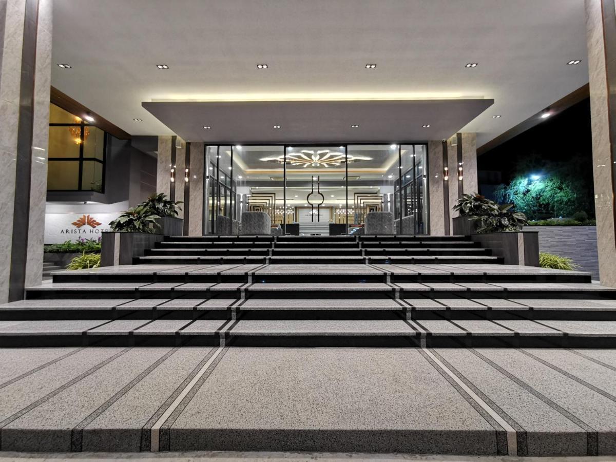 Arista Hotel Ubon Ubon Ratchathani Bagian luar foto