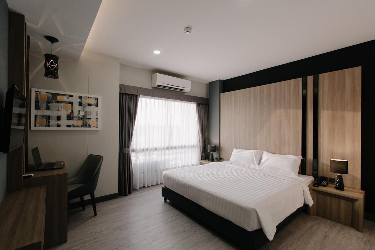 Arista Hotel Ubon Ubon Ratchathani Bagian luar foto