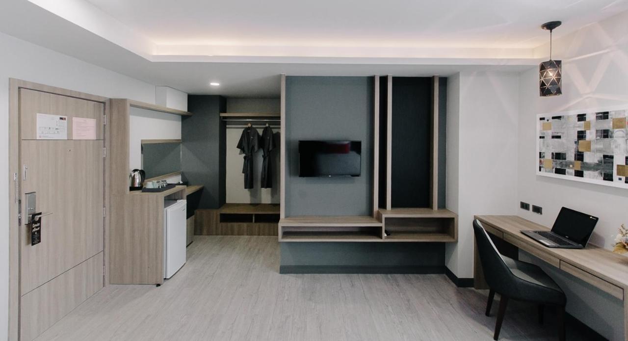 Arista Hotel Ubon Ubon Ratchathani Bagian luar foto