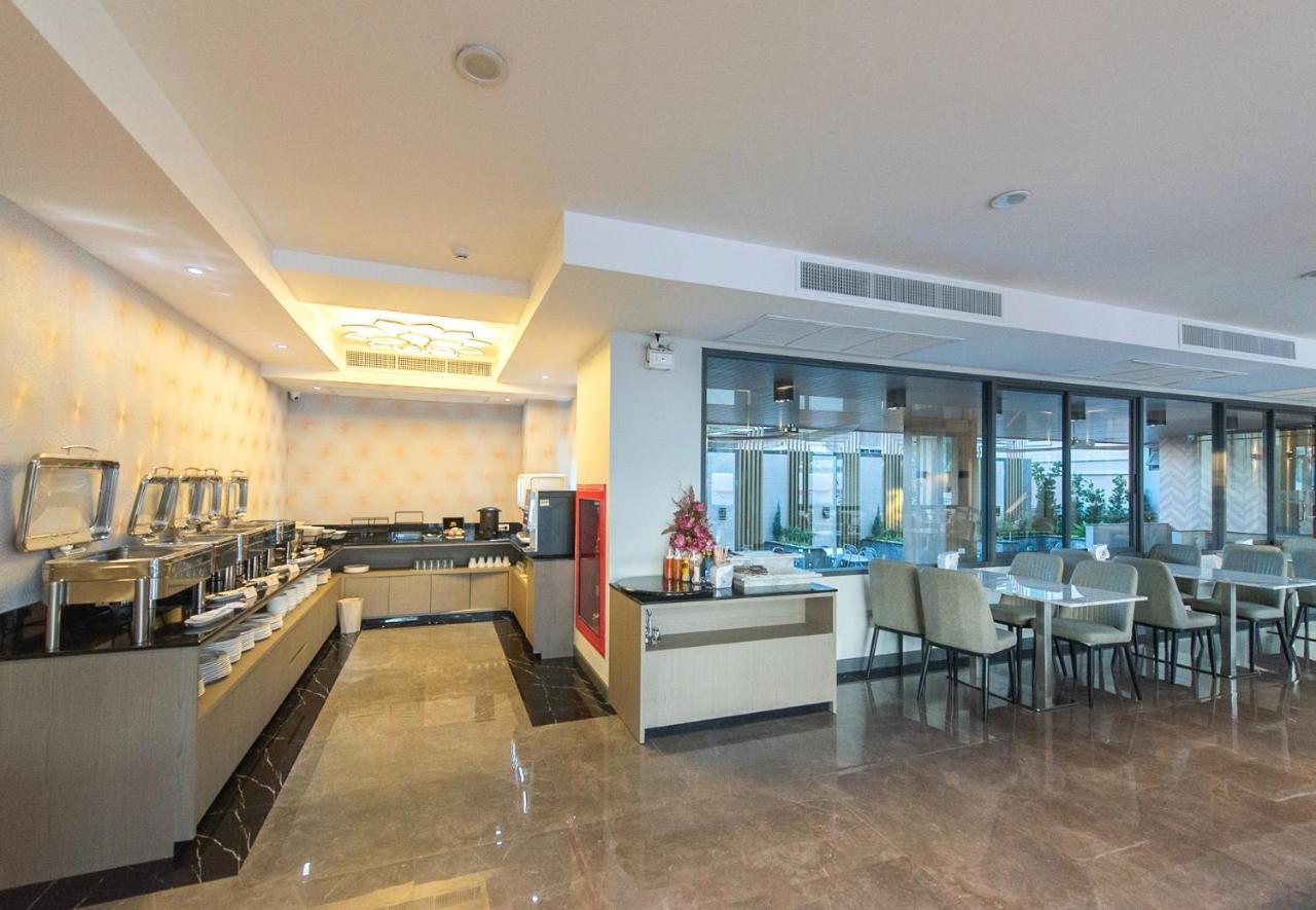 Arista Hotel Ubon Ubon Ratchathani Bagian luar foto