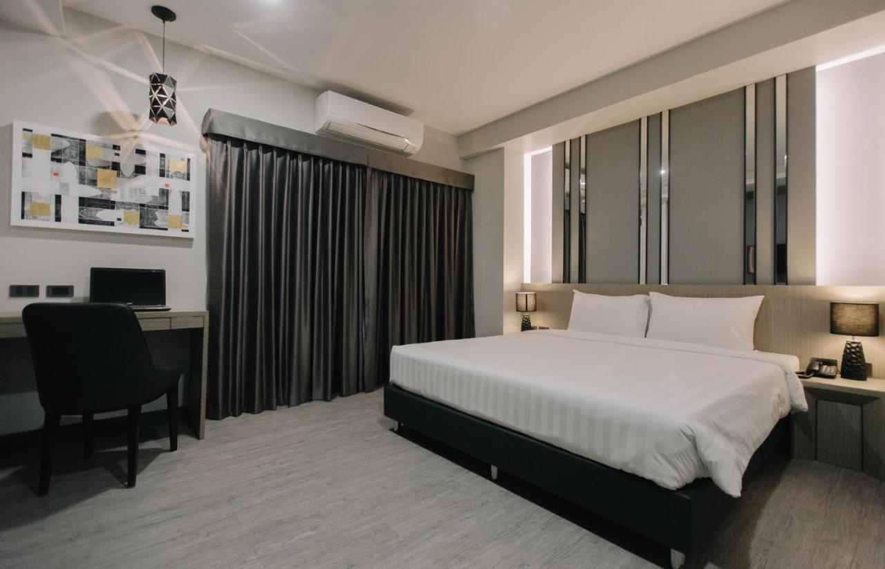 Arista Hotel Ubon Ubon Ratchathani Bagian luar foto