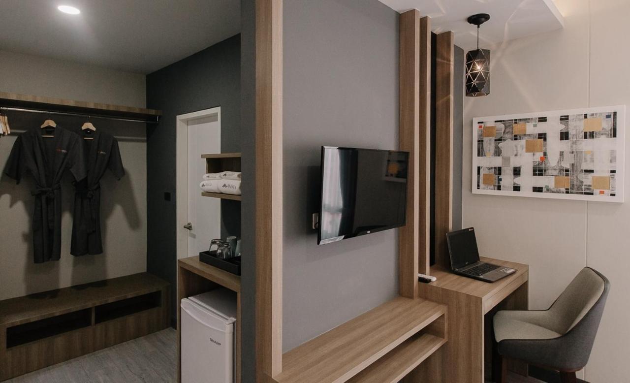 Arista Hotel Ubon Ubon Ratchathani Bagian luar foto