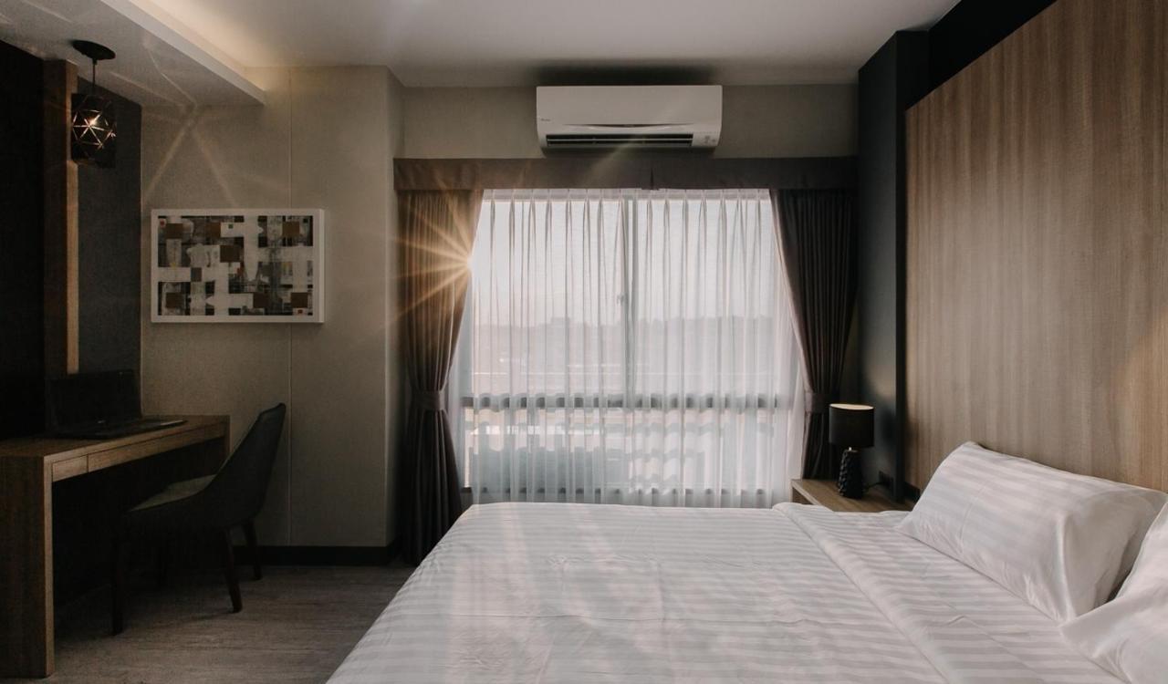 Arista Hotel Ubon Ubon Ratchathani Bagian luar foto